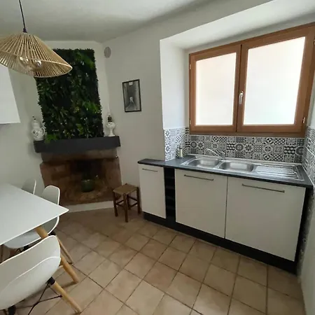 Maison De Village Atypique Au Coeur De Centre Historique Cevennes Sauve